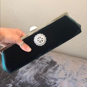 🌼 NWOT Kate Landry clutch